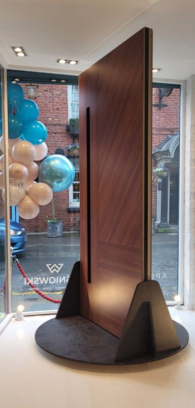 Drzwi WIŚNIOWSKI w Anglii