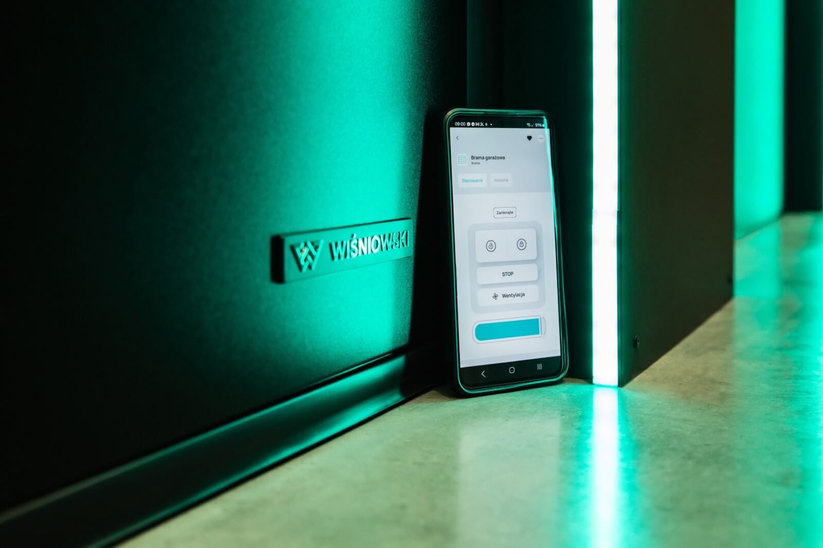 Otwieranie bramy garażowej telefonem