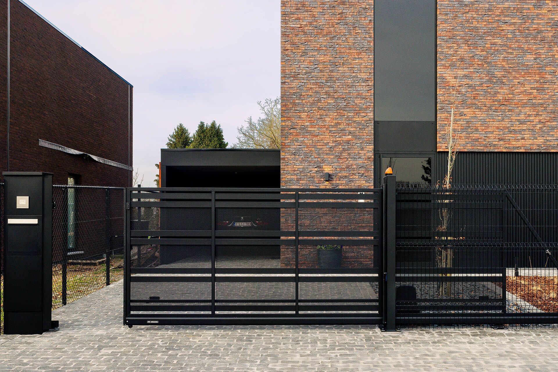 Nieograniczone możliwości - kolekcje ogrodzeń marki WIŚNIOWSKI