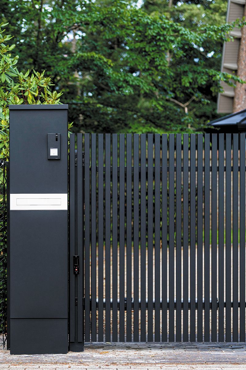 Słupki ogrodzeniowe z wrzutem na listy