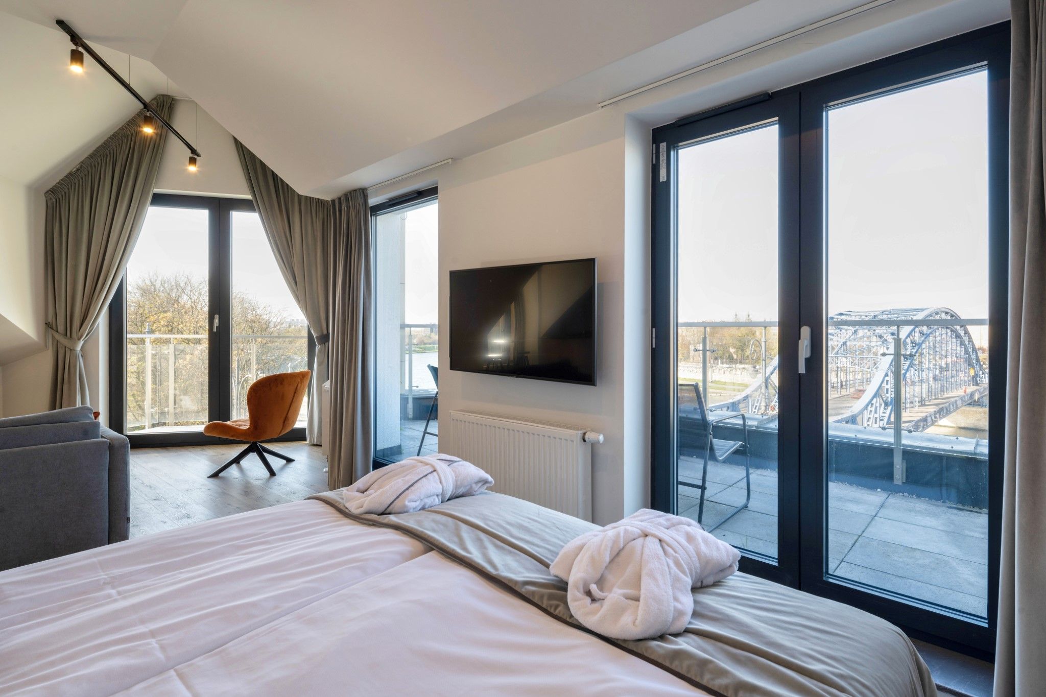 the bridge suites hotel wnętrza